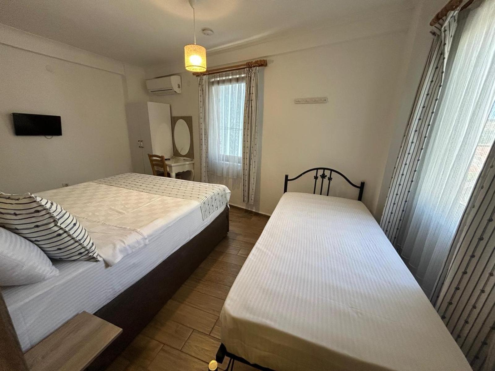 บอซกาดา โฮเต็ล วิทิส Hotel บอซจาดา ภายนอก รูปภาพ